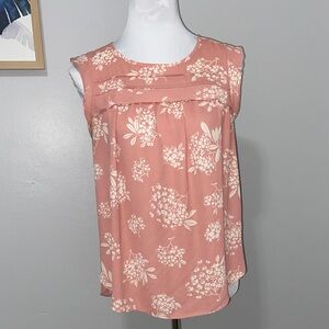 LOFT pleated floral ruffle sleeveless top
